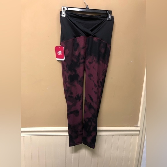 Isabel Maternity Active Legging Cross Over Panel Size XS NWT - Picture 2 of 8